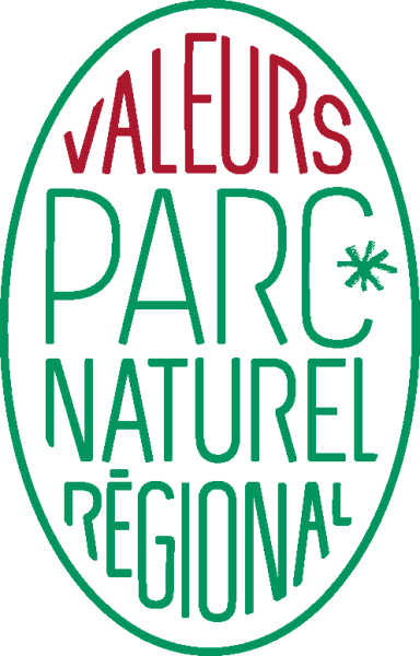 logo label ovale écrit en vert et rouge : valeurs parc naturel régional